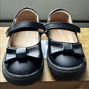 Cat & Jack Black Bow Mary Jane Shoes